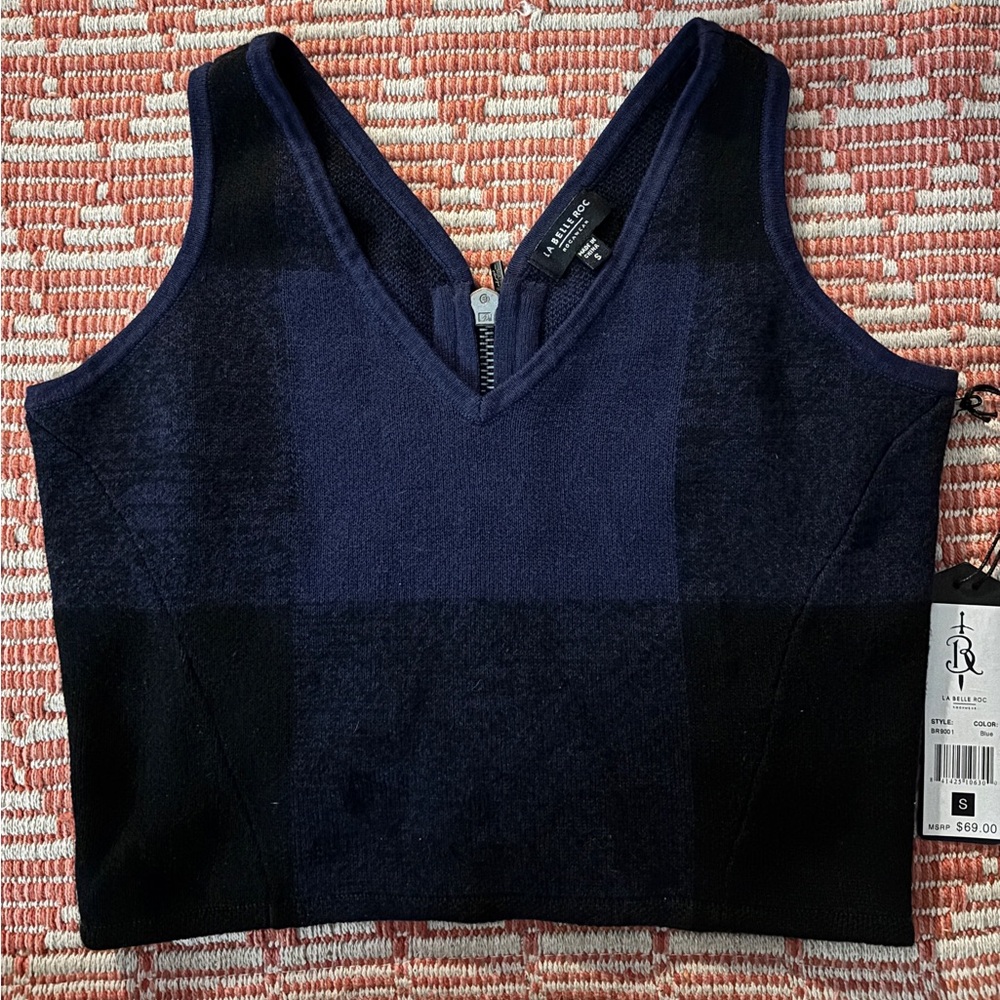La Belle Roc NWT V Neck Black Blue Plaid Knit Back Zipper Cropped Stretch Top S